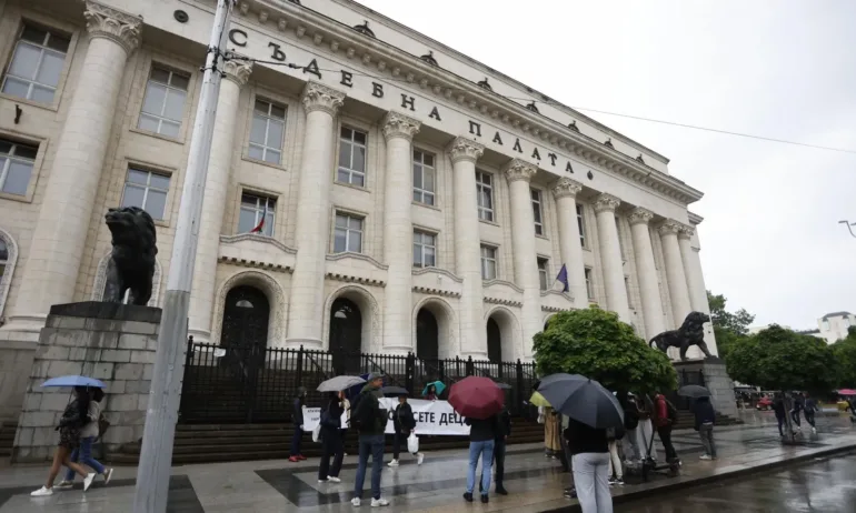 Съдът разпореди проверка на камера, заснела убийството на Пейо Пеев - Tribune.bg