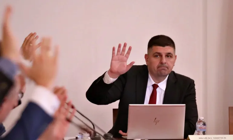 Заради твърденията, че ДАР и военно разузнаване са под руско влияние: ГДБОП проверява Мирчев - Tribune.bg