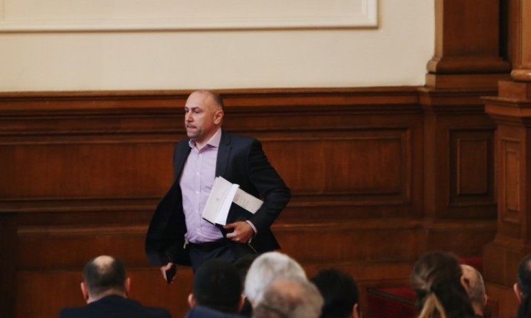 Каримански: Заради нарушена комуникация вътре в коалицията реформите не се случват - Tribune.bg