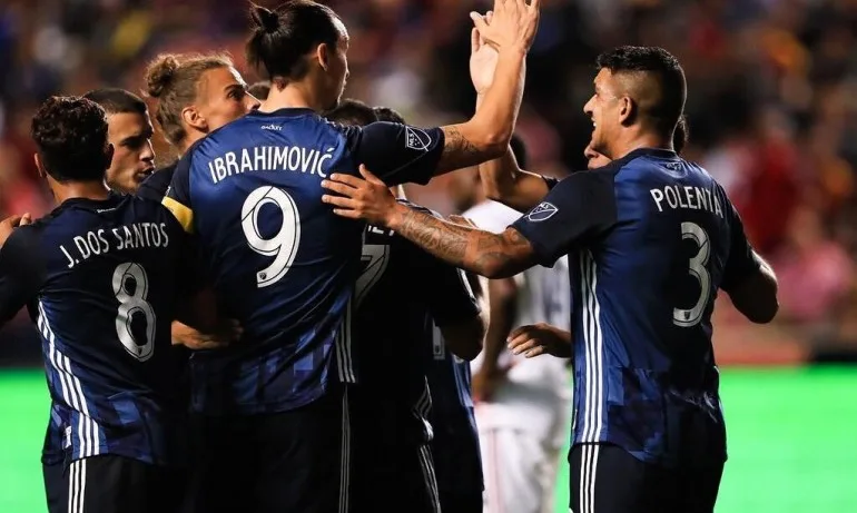 Ибрахимович се договори с Милан - Tribune.bg