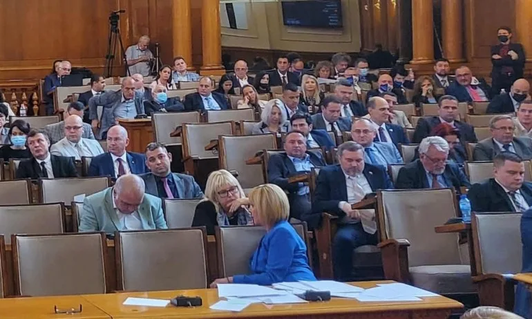 Красен Кралев: Маските паднаха! Партиите на промяната гласуваха против добавката за пенсионерите - Tribune.bg