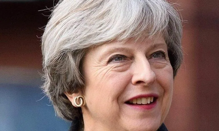 Dancing Queen: Тереза Мей откри речта си пред консерваторите с танц - Tribune.bg