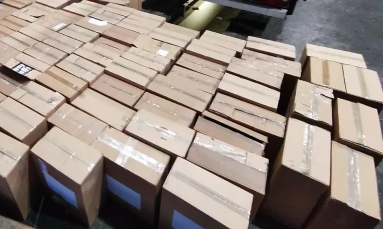 Митничари откриха близо 245 хил. къса контрабандни цигари на Капитан Андреево - Tribune.bg