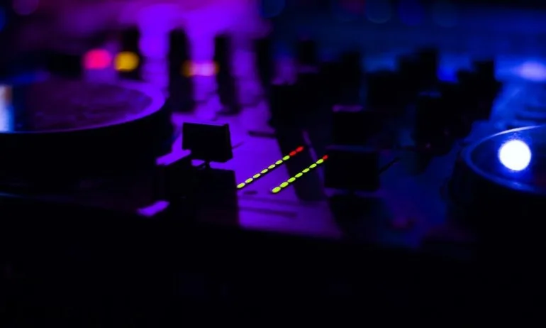 Затварят дискотеките във Варна, в Пловдив ще наказват само нарушителите - Tribune.bg