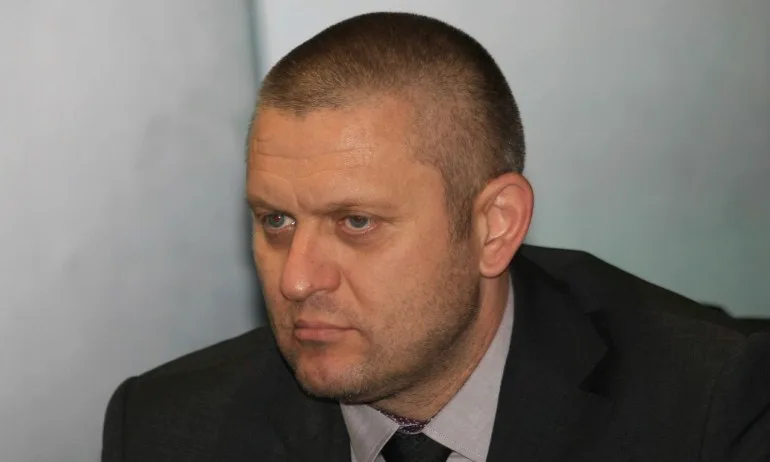 Арестувани са двама крадци на 26 ценни картини, търсят трети - Tribune.bg