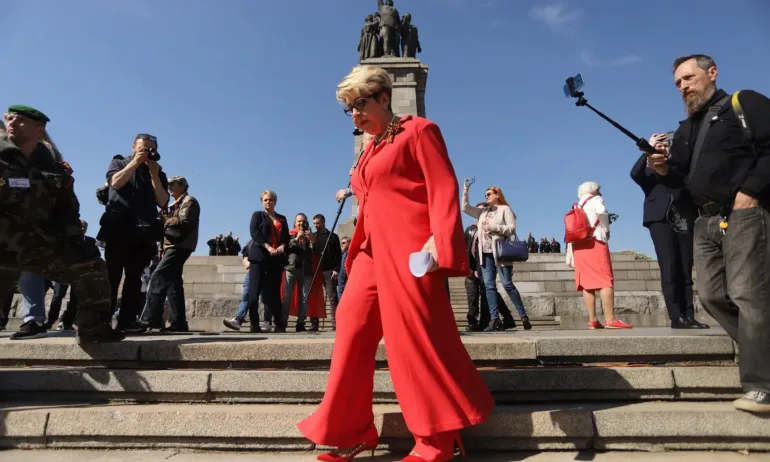 Митрофанова за дебатите да я канят ли в парламента: Беше забавно за гледане - Tribune.bg