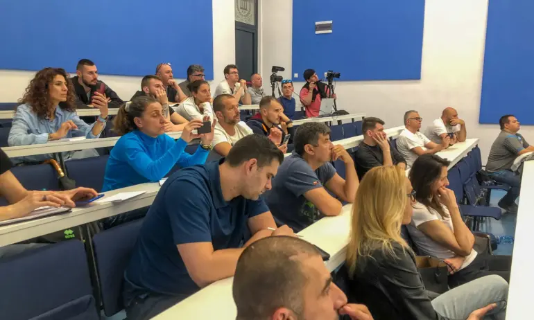 БФВ: Голям интерес на семинара за развитие на треньорски кадри - Tribune.bg