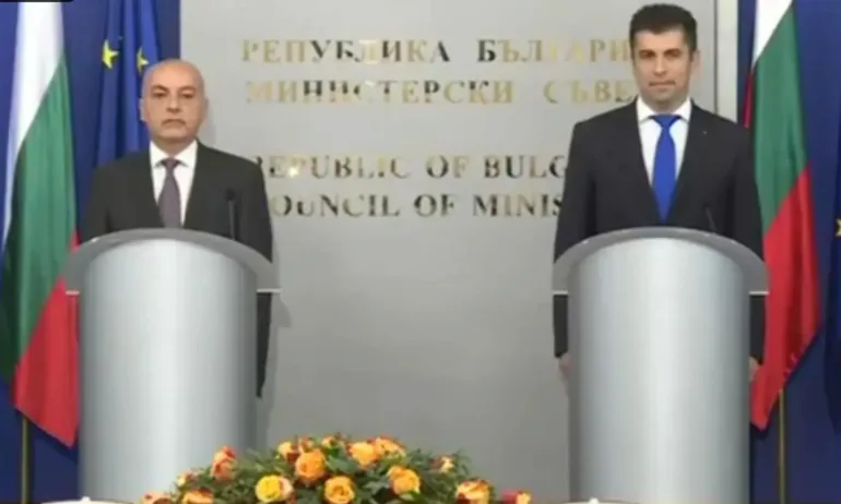 Гълъб Донев при приемането на властта: Наш приоритет ще са цената на газа и блокираните ремонти - Tribune.bg