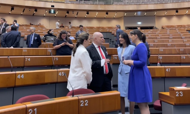 Гешев подчерта добрата комуникация с Лаура Кьовеши на конференция в Люксембург - Tribune.bg