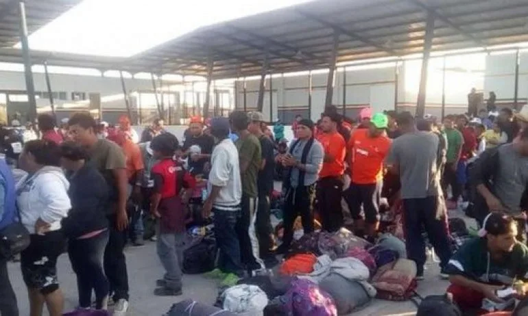 Маршът на мигрантите заради Тръмп (ВИДЕО) - Tribune.bg