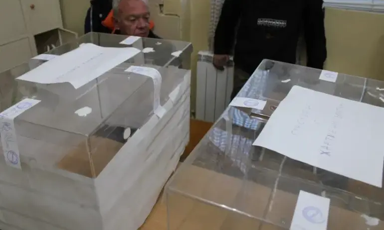 2,2% е избирателната активност в София към 10:00 часа, сочат