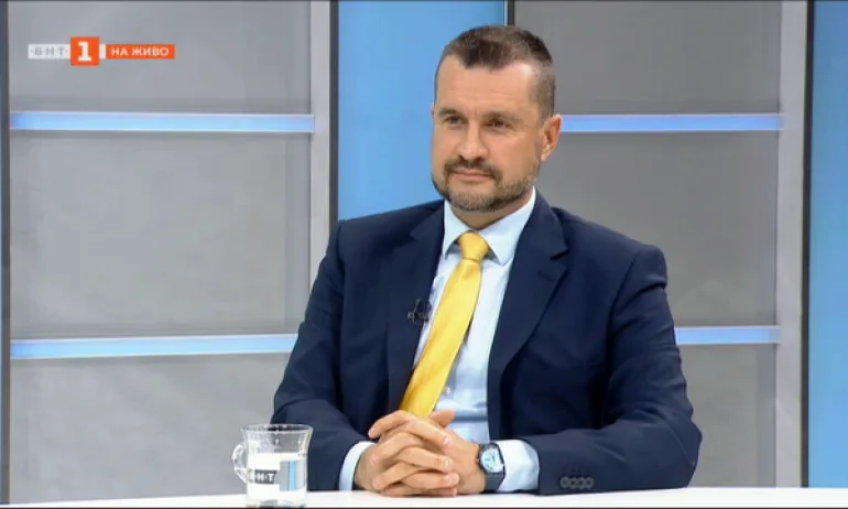 Калоян Методиев: Протестите ги няма, това, което наблюдаваме, е една протестна агония - Tribune.bg