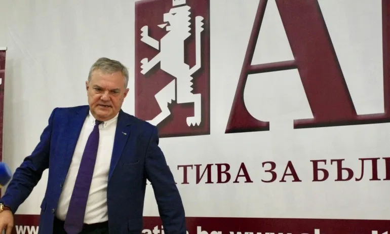 Румен Петков: Правителствата на Костов и Станишев са виновни за чумата по свинете - Tribune.bg