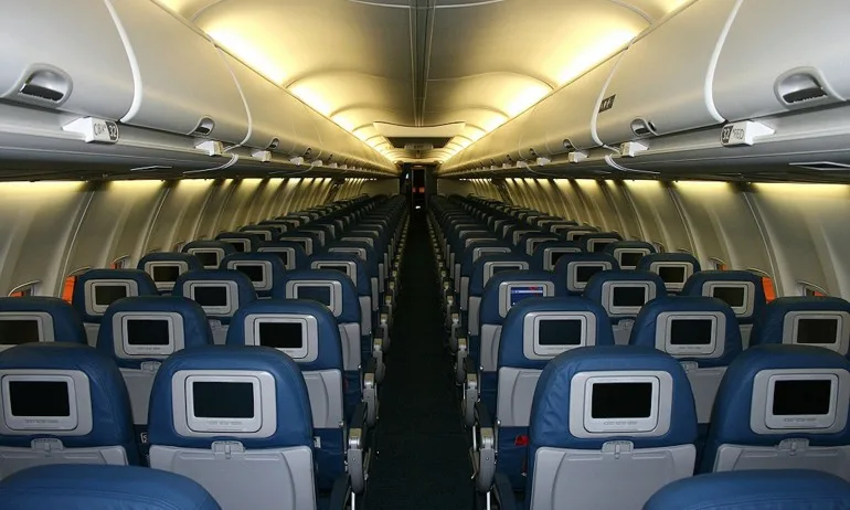 Официално: Българчетата се прибират с правителствения самолет още тази нощ - Tribune.bg