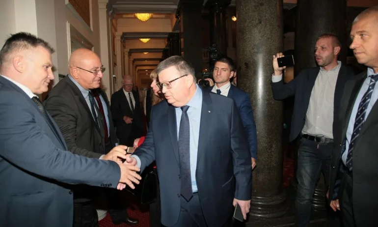 ПГ на Обединени патриоти ще подкрепи Сотир Цацаров за председател на КПКОНПИ - Tribune.bg