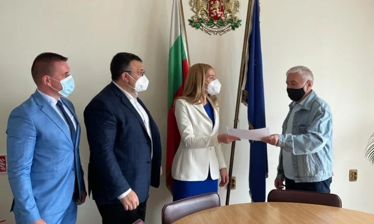 ГЕРБ – СДС София област регистрира листата с кандидати за народни представители - Tribune.bg