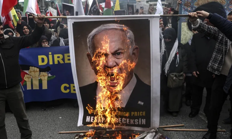 Нетаняху предупредил Тръмп за среща на иранското ръководство при Хаменей и че могат да бъдат отстранени с един удар - Tribune.bg