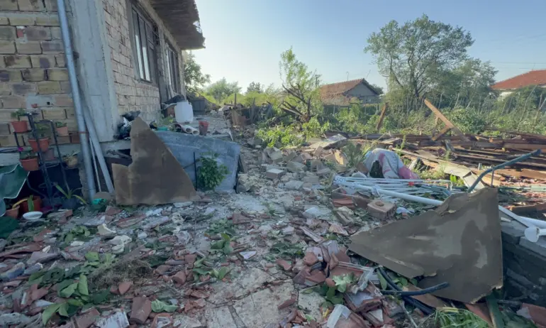 След разрушителната буря, БЧК изпраща в Лъвино доброволци и психолози - Tribune.bg
