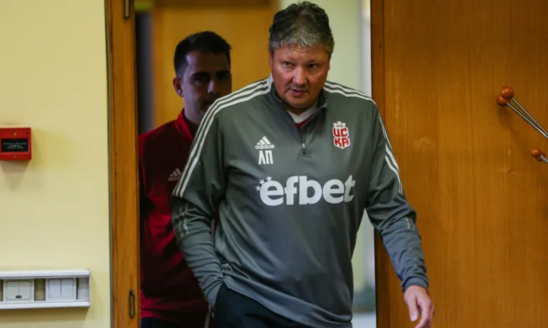 ИЗВЪНРЕДНО: Любослав Пенев подава оставка в ЦСКА 1948 - Tribune.bg