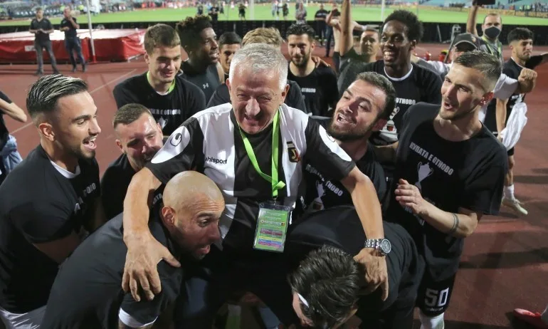 Христо Крушарски: Бачкане трябва, младежи! Не лежане по улиците! - Tribune.bg