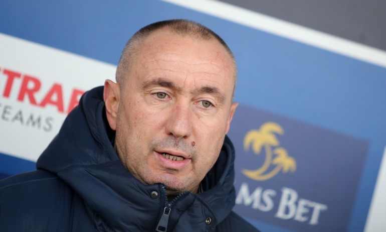 Стоилов: Цонев напусна, защото отказа да намали заплатата си - Tribune.bg