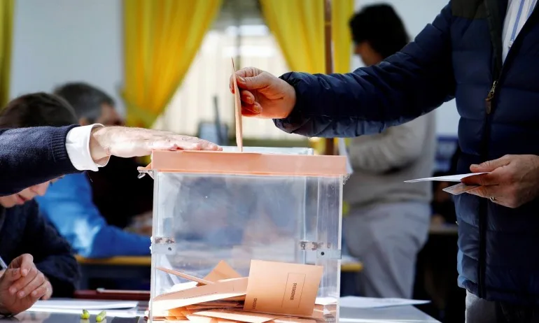 Рекорд на изборите в Испания: Цяло село гласува за 32 секунди - Tribune.bg