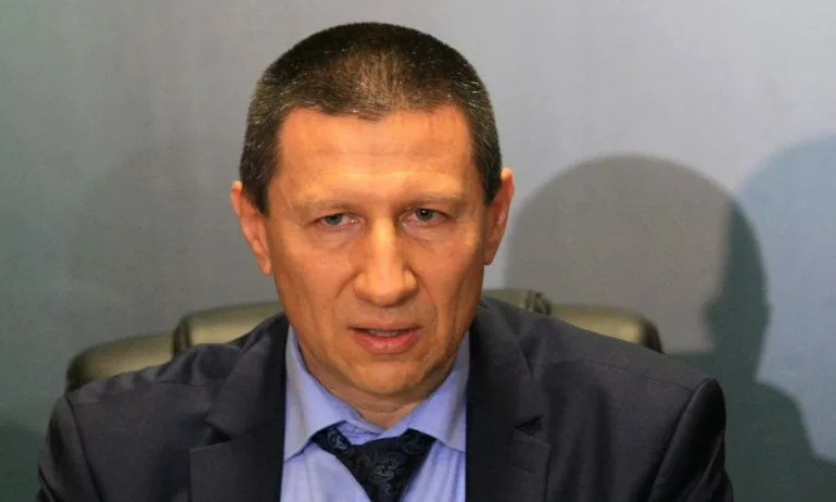 И Сарафов щял да излезе в отпуска - Tribune.bg