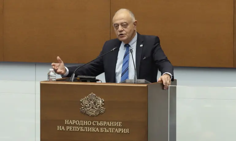 Атанасов: При това състояние на ДПС, едва ли ще има правителство с втория мандат