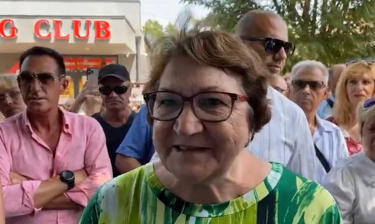 Акцията на Рашков в Пловдивско: Намерили 3 шишета доматен сок във фризера на майката на Мараджиев - Tribune.bg