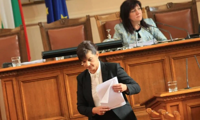Дариткова: Вето на Радев върху актуализацията на бюджета ще е проява на лош политически вкус - Tribune.bg
