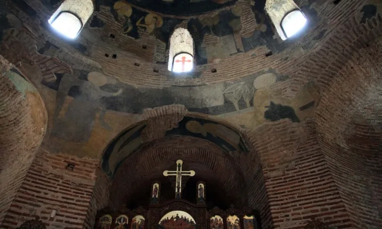 СОС гласува близо 205 хиляди лева за ремонт на четири църкви - Tribune.bg