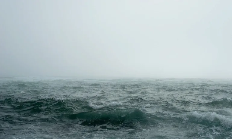 Прекратено е издирването на двамата моряци от кораба Стара планина в Норвежко море - Tribune.bg