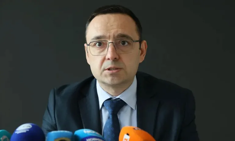 Александър Джартов: При пожар в жилищни сгради по-безопасно е хората да останат в домовете си - Tribune.bg