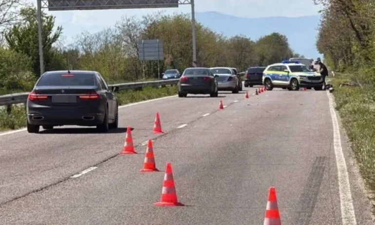 Катастрофа на Подбалканския път. Човек е с опасност за живота - Tribune.bg