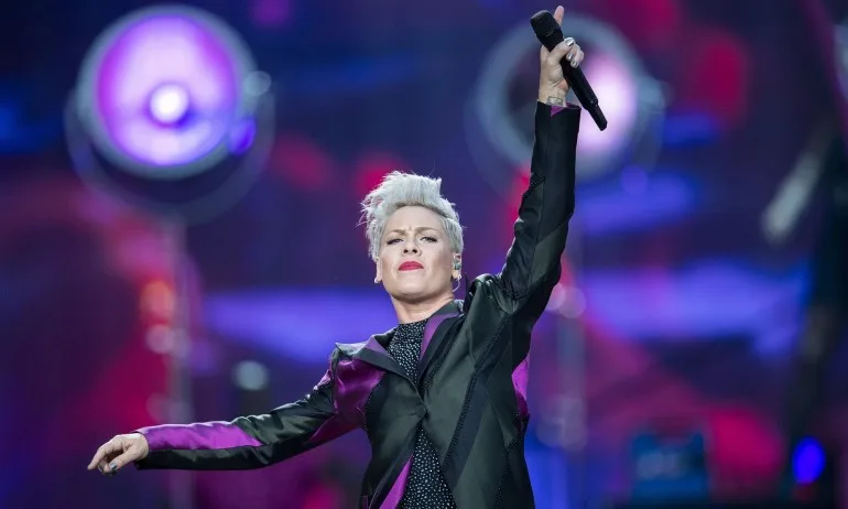 Пинк за коронавируса: Това беше най-страшното нещо в живота ми - Tribune.bg