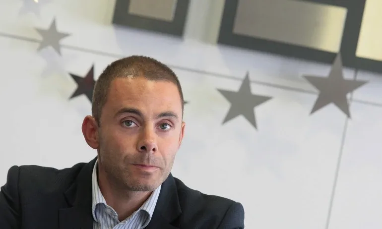 Ненков: Абсолютно неприемливо е да се бърка демокрацията с анархията - Tribune.bg