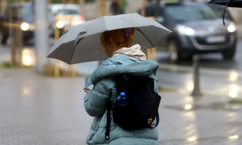 Облачен и дъждовен вторник, привечер дъждът ще се примесва със сняг - Tribune.bg