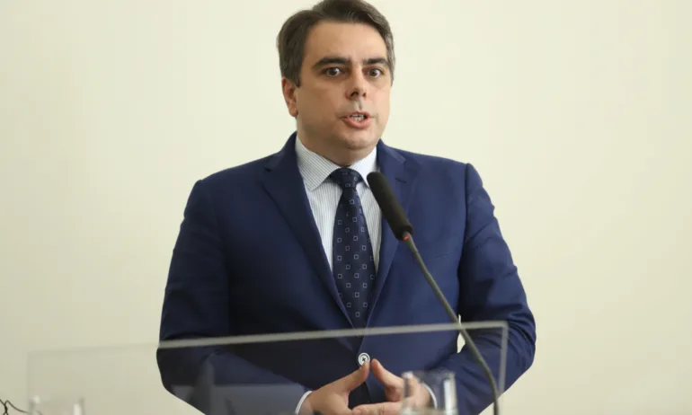 Финансовото министерство в лицето на Асен Василев, който е кандидат