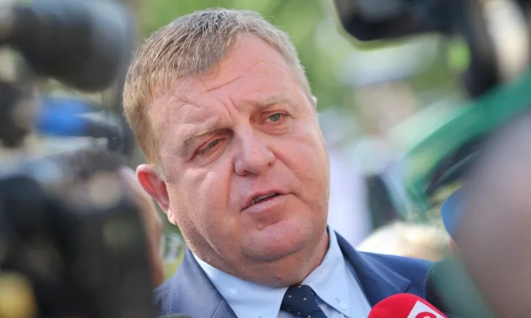 Каракачанов към ЕП: Правите опити да наложите коминтерновски тези за македонско малцинство - Tribune.bg