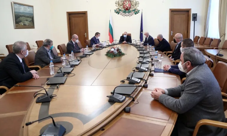 Борисов: Мерките дадоха резултат, ваксинацията започва на 27 декември - Tribune.bg