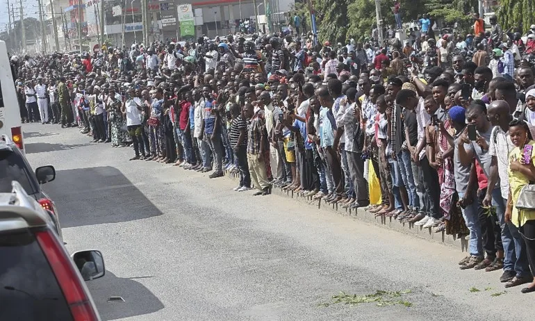 45 загинали от задушаване по време на сбогуване с президента на Танзания - Tribune.bg