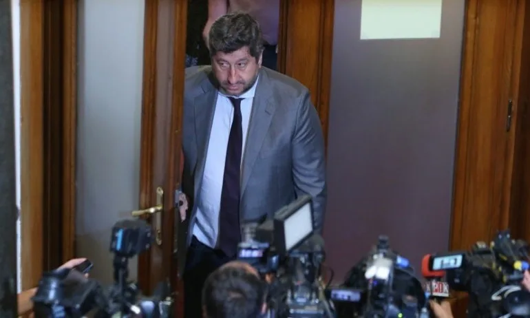 Свободна Европа адвокатства на Христо Иванов: Не отишъл на изслушването на Гешев, защото бил като Костов - Tribune.bg