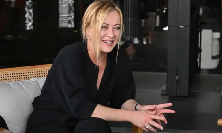 Джорджа Мелони се премести в нов дом за милиони - Tribune.bg