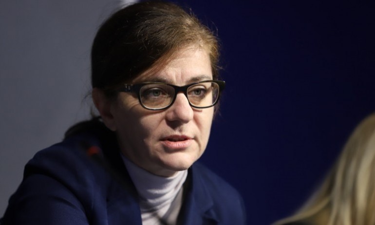 Генчовска: Заставаме зад Украйна, готови сме за реакция във всички сценарии - Tribune.bg