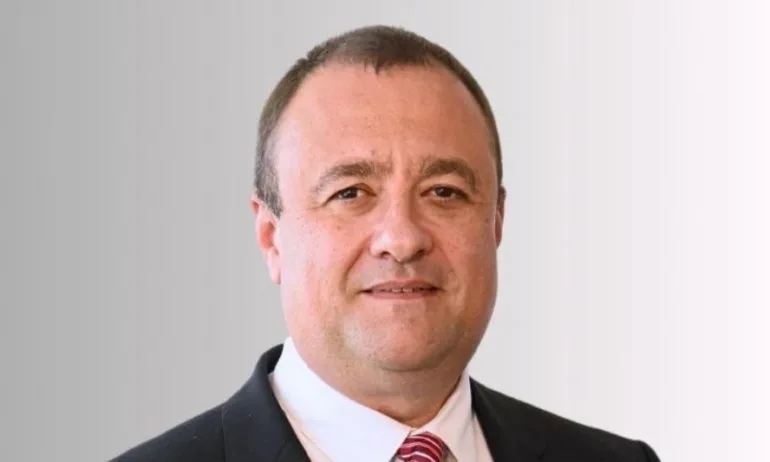 Иван Иванов с първа копка на проект за 16 улици и нова водна мрежа в Йоаким Груево - Tribune.bg