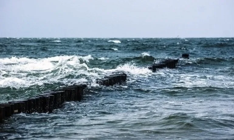 Откриха тялото на едното дете във Варна - Tribune.bg