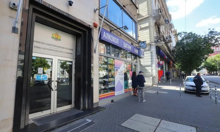 ДАНС и МВР влязоха в КЕВР, проверяват и Българската енергийна борса - Tribune.bg