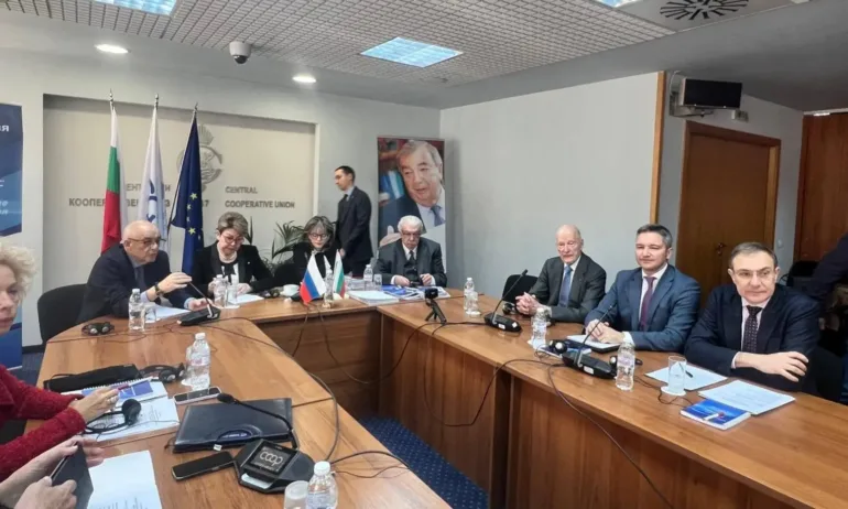 Опасна близост: БСП ще търси обяснение от Гуцанов заради руския форум - Tribune.bg