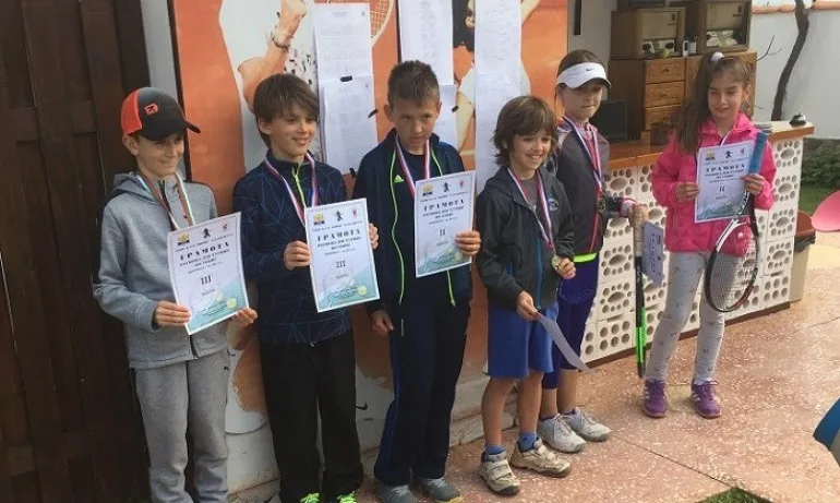 Над 30 деца участваха в регионално по тенис в Благоевград - Tribune.bg