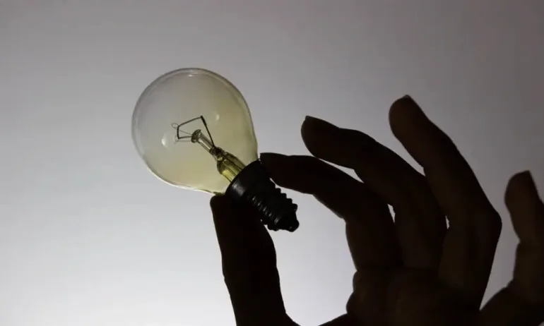 Швейцария се готви за режим на тока - Tribune.bg